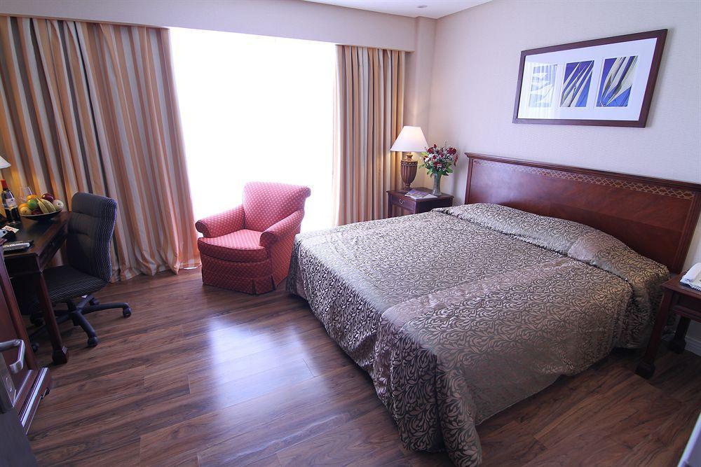 Court Meridian Hotel & Suites Olongapo Bagian luar foto
